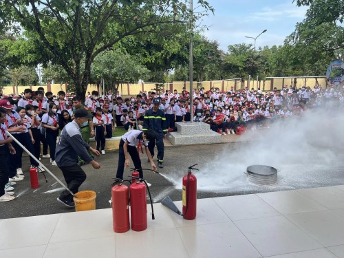 Kỹ năng phòng cháy chữa cháy và thoát nạn trong điều kiện cháy