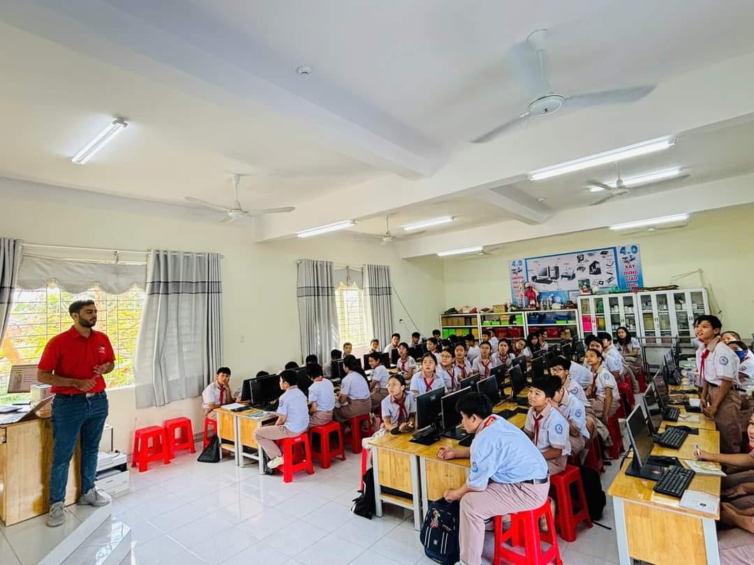 CÙNG NHAU KHÁM PHÁ THẾ GIỚI QUA TIẾNG ANH